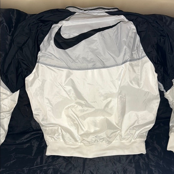 Nike Black and White Windbreaker Jacket - Picture 2 of 2